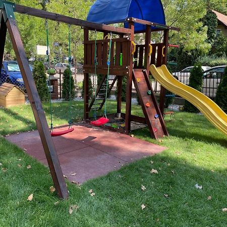 Katica Apartmanok Сиофок Екстериор снимка
