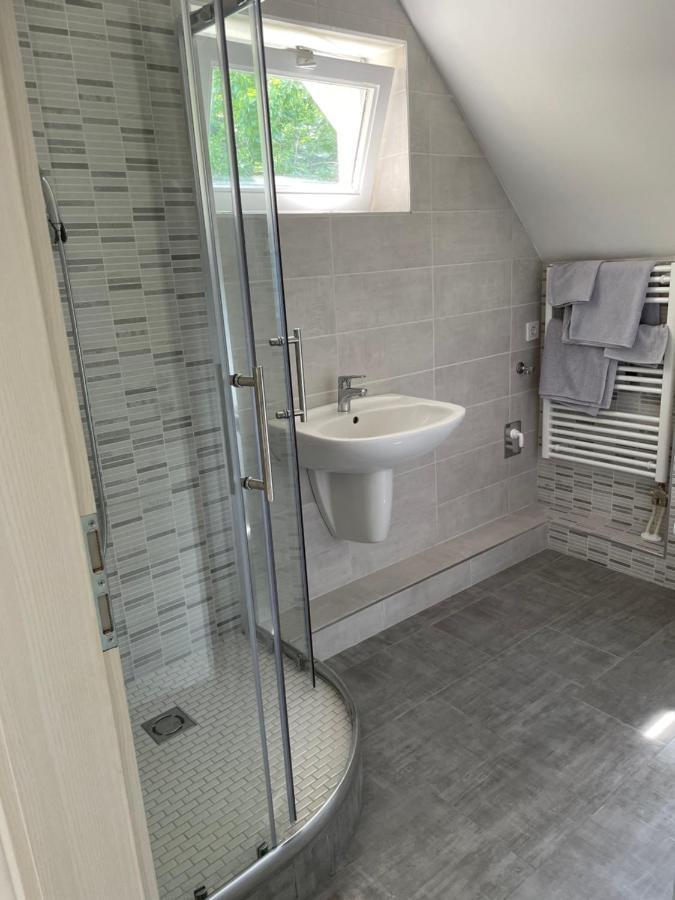 Katica Apartmanok Сиофок Екстериор снимка