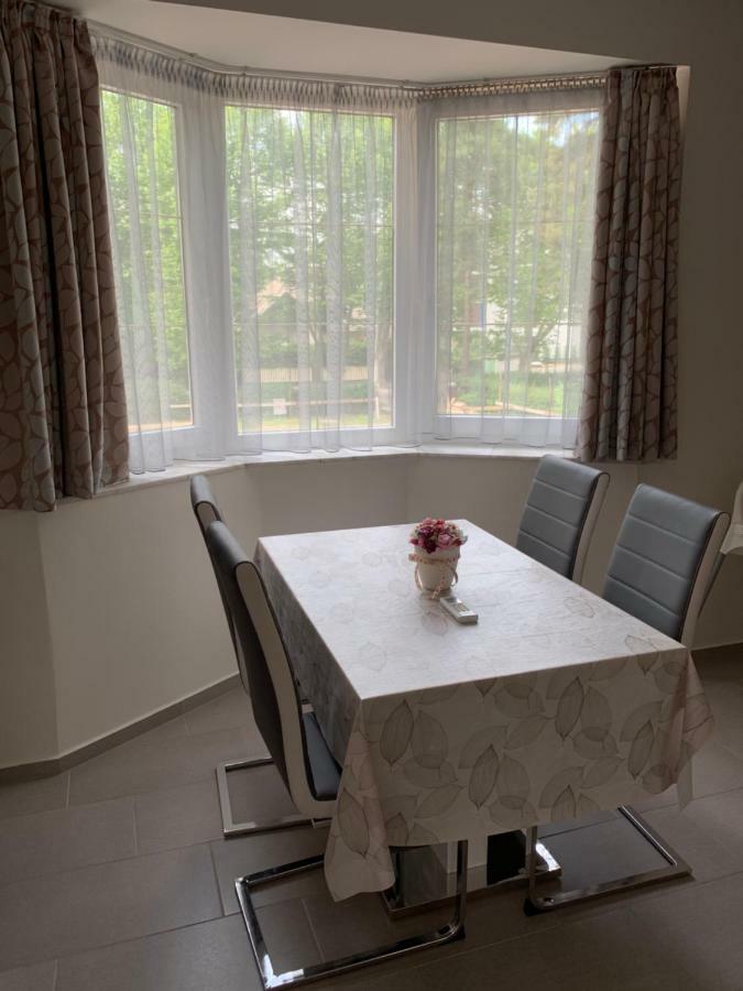 Katica Apartmanok Сиофок Екстериор снимка